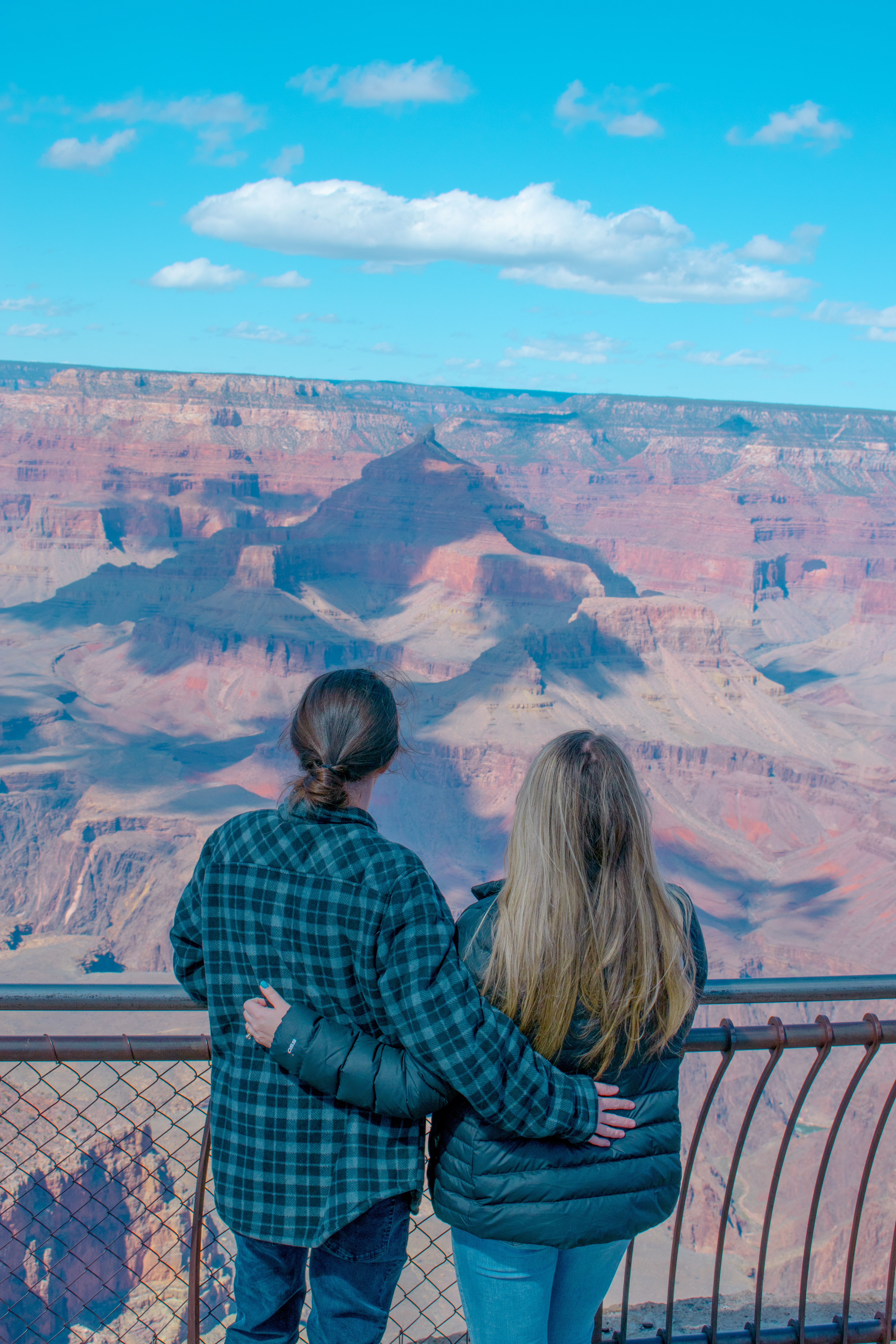 overlookgrandcanyoncouple