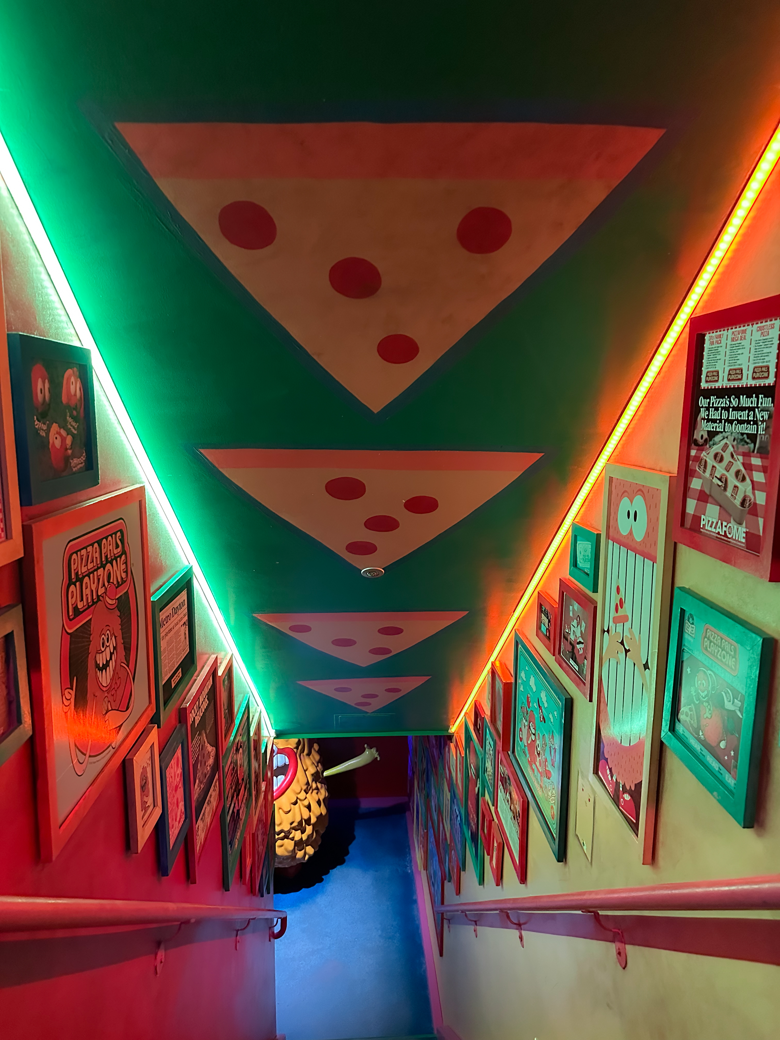 pizzahallmeowwolf